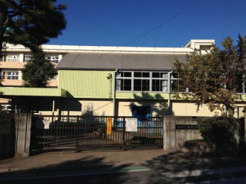 ���ӊ��@�D���s���匊���w�Z �k��7���B 550m