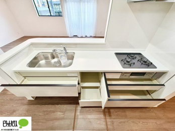 �L�b�`���@�Ƒ��Ƃ��b���Ȃ���y���������ł���J�E���^�[�L�b�`��