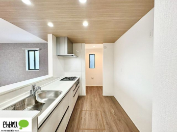 �L�b�`���@�p���t���ȃ����W�t�[�h�B�������ȒP�ł����L���C�ȋ�C���B