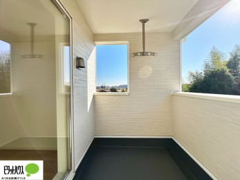 �o���R�j�[�@�J�~���Ă����S�̃C���i�[�o���R�j�[�B