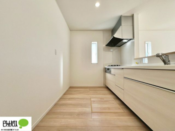 �L�b�`���@�V�z�Ȃ�ł͂̃s�J�s�J�̃L�b�`���͖����̂��������y�������Ă���܂��ˁB