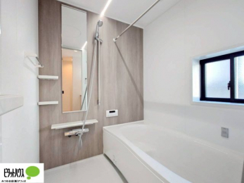 �����@�����������F���̗����ŁA1���̔��������������Ă��������B