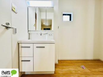 ���ʑ�E���ʏ��@�{�H��ʐ^�@�g���₷���V���v���Ȑ��ʉ��ϑ�B�����̎x�x�͂�������n�܂�܂��B