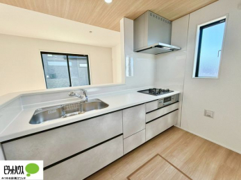 �g�C���@�{�H��ʐ^�@1�E2�K�E�H�V�����b�g�g�C�������B