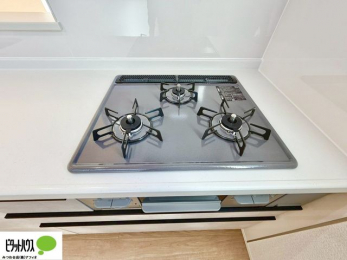 ���̑��@�{�H��ʐ^�@������Ԃ����S��TV���j�^�[�t���C���^�[�z��