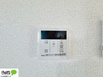 ���ӊ��@�I�[�g�o�X�Ȃ̂ŁA�����ȊO����ł����x�����Ȃǂ̑��삪�ł��܂��B