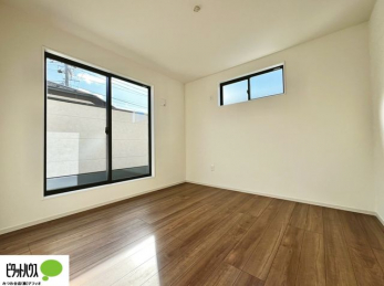 �Q���@����̏I���ɕv�w�ł������߂������Q���B�L���ɂ�Ƃ肪����A�Ƒ��̋C�z�������Ȃ������������x�߂���S�̃v���C�x�[�g��Ԃł��B