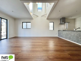 ���r���O�@���r���O����̓L�b�`���ɂ���}�}��p�p��������̂ŁA���q�l���V�񂾂�x�񂾂���S���ĉ߂������Ƃ��ł��܂��B