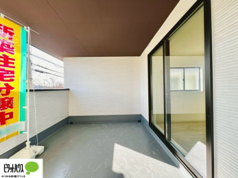 ���ց@�J�~���Ă����S�̃C���i�[�o���R�j�[�B