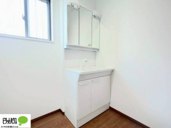 ���ʑ�E���ʏ��@�g���₷���V���v���Ȑ��ʉ��ϑ�B�����̎x�x�͂�������n�܂�܂��B