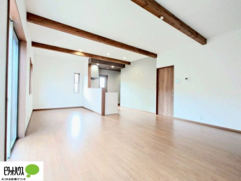 ���r���O�@���r���O����̓L�b�`���ɂ���}�}��p�p��������̂ŁA���q�l���V�񂾂�x�񂾂���S���ĉ߂������Ƃ��ł��܂��B