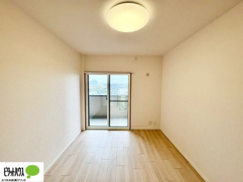 ���[�@�o���R�j�[�ւƑ������邢�����B