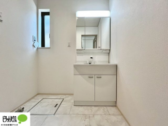 ���ʑ�E���ʏ��@�{�H��ʐ^�F�傫�ȋ��Ō��₷�����ʉ��ϑ�ł�