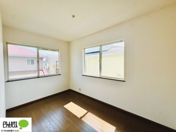 �q�������@2�ʍ̌��Ŗ��邭�A���ʂ��̗ǂ��������ł��B