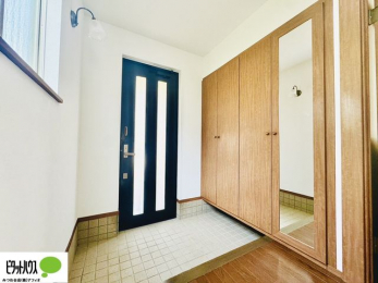 ���ց@�V���[�Y�{�b�N�X�ɂ́A�g�����Ȃ݃`�F�b�N���ł���S�g�~���[�t���I