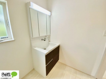 ���ʑ�E���ʏ��@�{�H��ʐ^�F���ʎ��ɏ���������A�J�r�\�h�ɂ��B�傫�ȋ��Ō��₷�����ʉ��ϑ�ł�