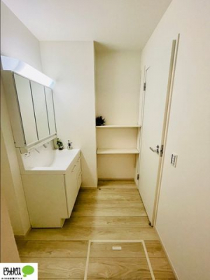 ���ʑ�E���ʏ��@�{�H��ʐ^�@�O�ʋ��̗���A�V���N���ȂǑ������[��������A�L�X�Ƃ������ʉ��ϑ�ł��B