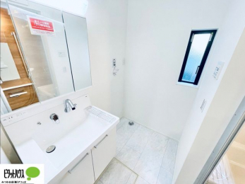 ���ʑ�E���ʏ��@�{�H��ʐ^�F���ʎ��ɏ���������A�J�r�\�h�ɂ��B�傫�ȋ��Ō��₷�����ʉ��ϑ�ł�