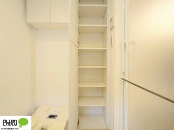 ���̑��@�^�I���A�X�g�b�N��܂Ȃǉ����Ƒ����̂Ń��l���ɃX�y�[�X������Əd�󂵂܂��B