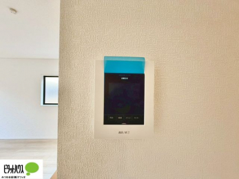 �L�b�`���@������Ԃ����S��TV���j�^�[�t���C���^�[�z��