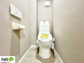 �g�C���@�E�H�V�����b�g�g�C�������B