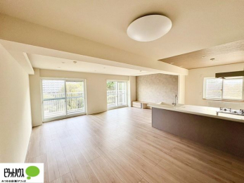 ���r���O�@�Ƒ��݂�Ȃł������Ɖ߂�����L�XLDK