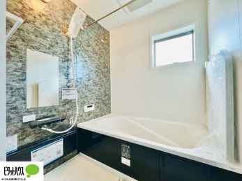 �����@�{�H��ʐ^�F1���̔�����������x���̓��͂��q�l�Ƃ̃R�~���j�P�[�V�����̏�Ƃ���