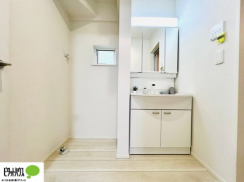 ���ʑ�E���ʏ��@�{�H��ʐ^�F�傫�ȋ��Ō��₷�����ʉ��ϑ�