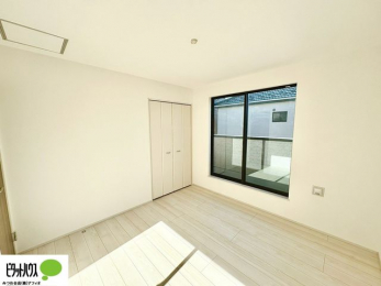 �q�������@�w�т̎��Ԃ��V�Ԏ��Ԃ���؂ɂł���q�ǂ������B���[�⃌�C�A�E�g�����₷���݌v�ŁA�����ɍ��킹�Ē����g�����Ԃł��B