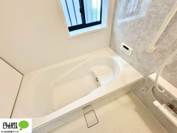 �����@1���̔�����������x���̓��͂��q�l�Ƃ̃R�~���j�P�[�V�����̏�Ƃ���