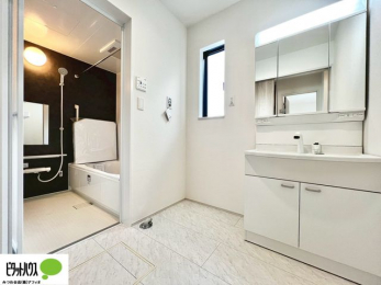 ���ʑ�E���ʏ��@�g���₷���V���v���Ȑ��ʉ��ϑ�B�����̎x�x�͂�������n�܂�܂��B