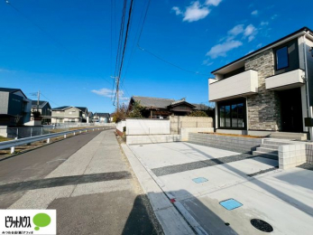 ���r���O�@�O�ʓ��H���L����ʗʂ����Ȃ��̂Œ��Ԃ��y�X��