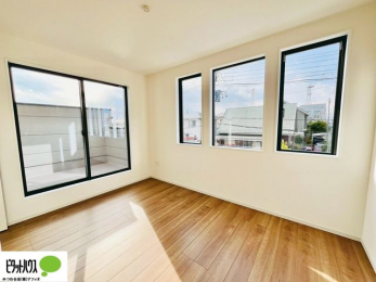 �Q���@�o���R�j�[�ւƑ������邢�����B