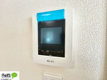 ���̑��@������Ԃ����S��TV���j�^�[�t���C���^�[�z��