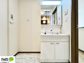 ���ʑ�E���ʏ��@�g���₷���V���v���Ȑ��ʉ��ϑ�B�����̎x�x�͂�������n�܂�܂��B