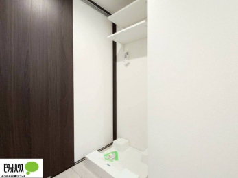 �@���C�h�݌v�̐��ʏ��͎��[��u������A�傫������@���]�T�Őݒu�ł��܂�