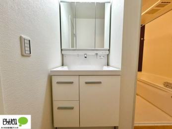 ���ʑ�E���ʏ��@�{�H��ʐ^�@�g������̂����O�ʋ��B24���Ԋ��C�̊��C��Ƒ������萴�����̂�����ʎ��ł��B