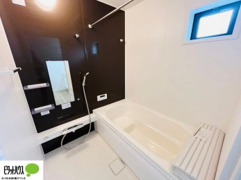 �����@�{�H��ʐ^�F1���̔�����������x���̓��͂��q�l�Ƃ̃R�~���j�P�[�V�����̏�Ƃ���