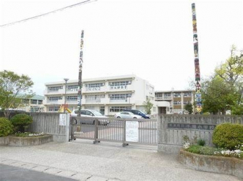 ���ӊ��@�s���s����포�w�Z �k��22���B 1740m