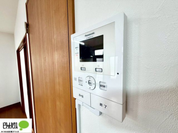 ���̑��@������Ԃ����S��TV���j�^�[�t���C���^�[�z��