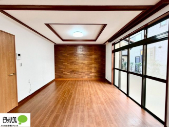 ���r���O�@LDK14���A�N�Z���g�N���X���g�p�����A�������ȃ��r���O