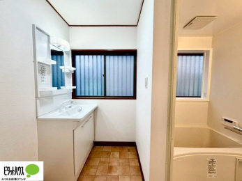 ���ʑ�E���ʏ��@�g���₷���V���v���Ȑ��ʉ��ϑ�B�����̎x�x�͂�������n�܂�܂��B