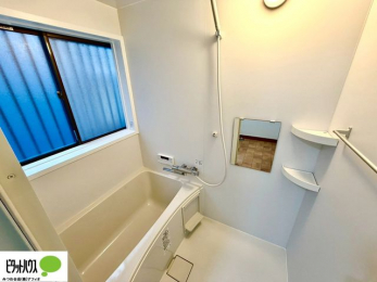 �����@�����������F���̗����ŁA1���̔��������������Ă��������B