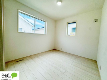 ���̑����ρ@2�ʍ̌��Ŗ��邭�A���ʂ��̗ǂ��������ł��B