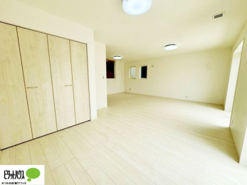 ���r���O�@5.2���̃t���[�X�y�[�X�ł��B