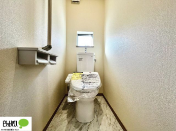 �g�C���@1�E2�K�E�H�V�����b�g�g�C�������B