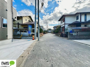 �O�ώʐ^�@�O�ʓ��H�܂ތ��n�ʐ^