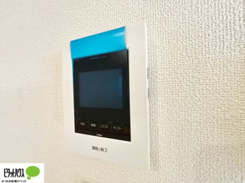 ���̑��@������Ԃ����S��TV���j�^�[�t���C���^�[�z��