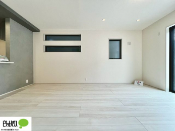 ���̑��@�l�C�̑ΖʃL�b�`���ŉƑ��݂�Ȃ������ꏏ�B