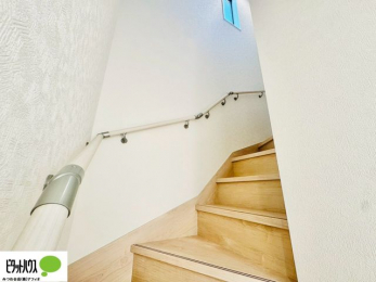 �@�肷��t���K�i�B�����Ȃ��q�l���N�z�̕������S�ɏ�艺��ł��܂��B